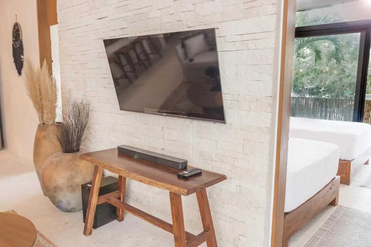 Lovely & Boho-Style 2Br Apartment Aldea Zama Insta-Worthy Pool, Uncovered Patio & Terrace Tulum 0*,
